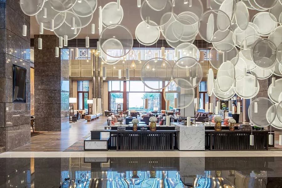 Lighting & Accessories